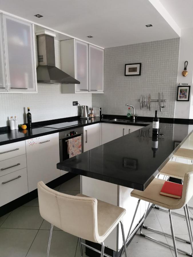 Апартаменты Modern Sea View Duplex With Parking Эль-Медано Экстерьер фото